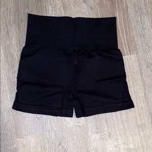 BLACK BIKER SHORTS //NEW